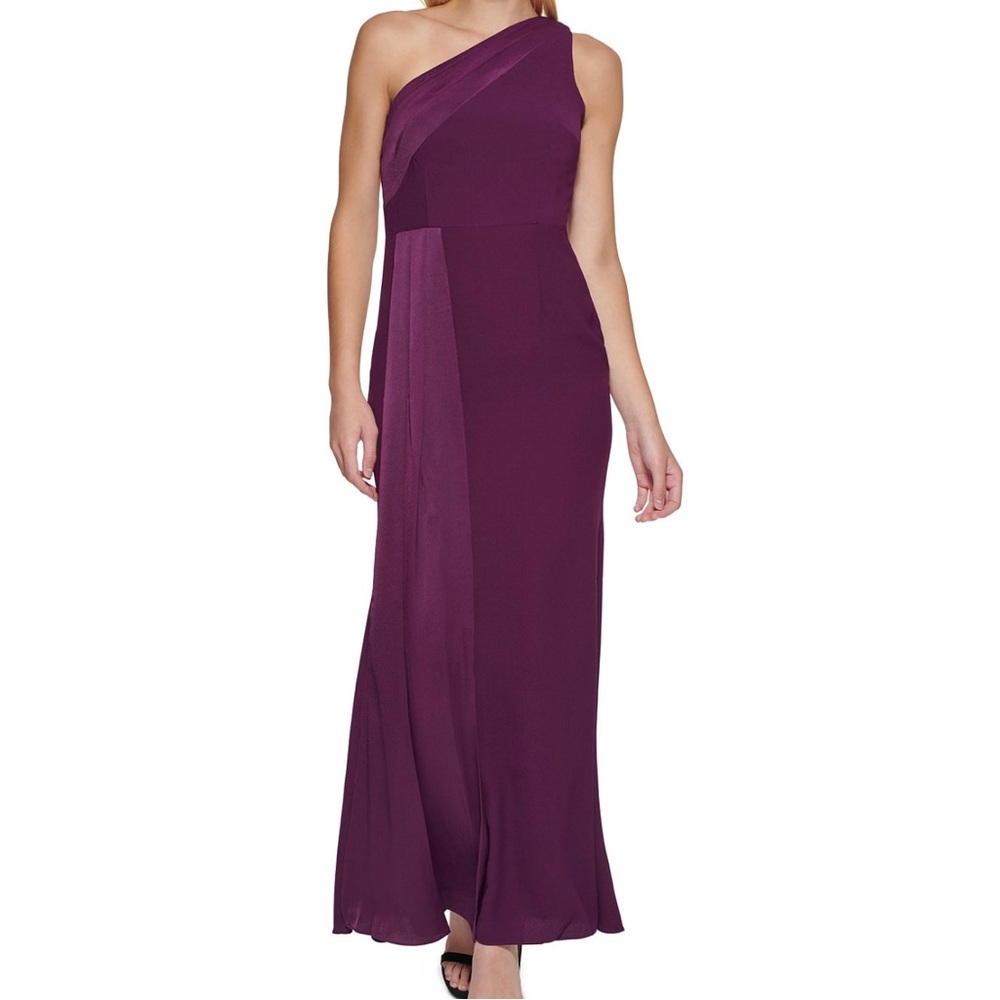VINCE CAMUTO One Shoulder Side Pleated Gown